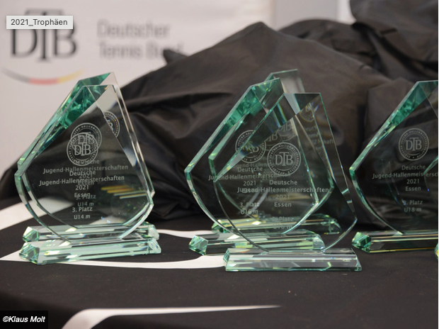 Glas-Trophäen der Deutschen Jugend-Hallenmeisterschaften 2021